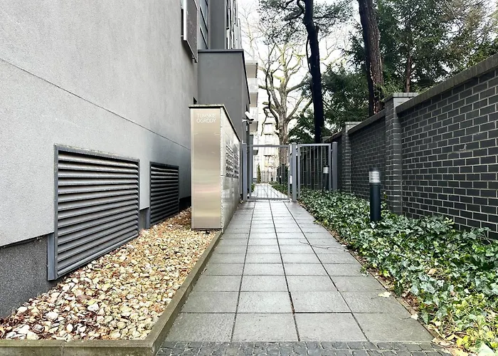 Matejki ~ Self Check-in 24 ~ Parking * Wrocław