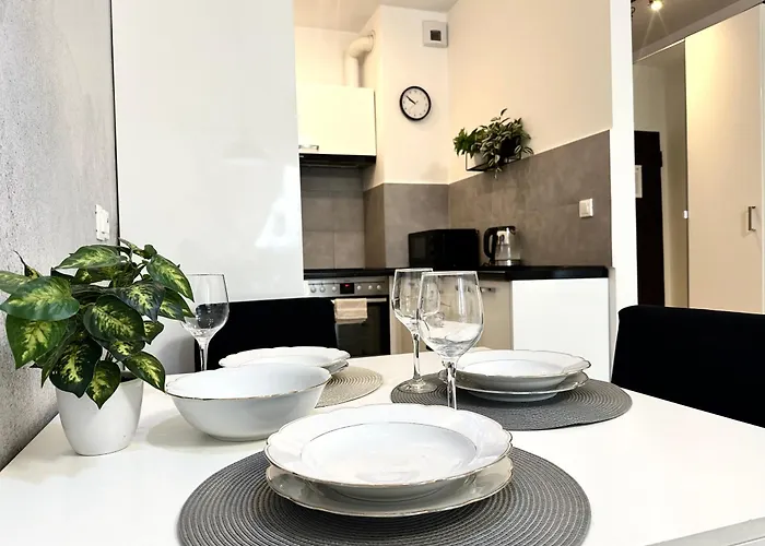 Matejki ~ Self Check-in 24 ~ Parking Апартаменты Вроцлав