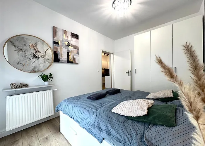 Matejki ~ Self Check-in 24 ~ Parking * Вроцлав