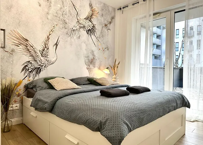 Matejki ~ Self Check-in 24 ~ Parking